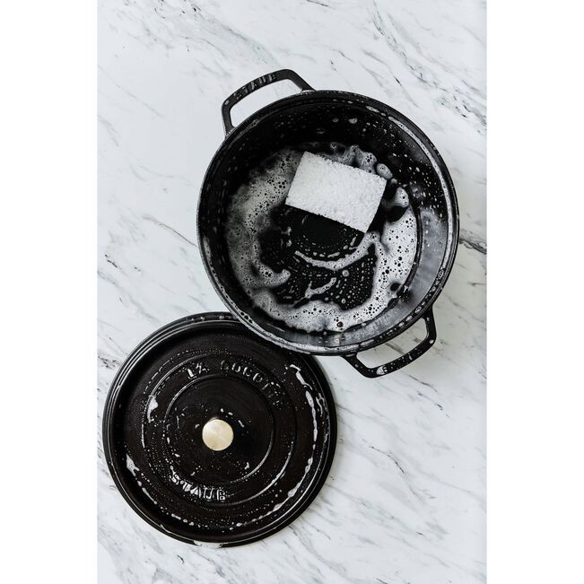 2.75 qt, Round, Dutch Oven – Color Black Matte