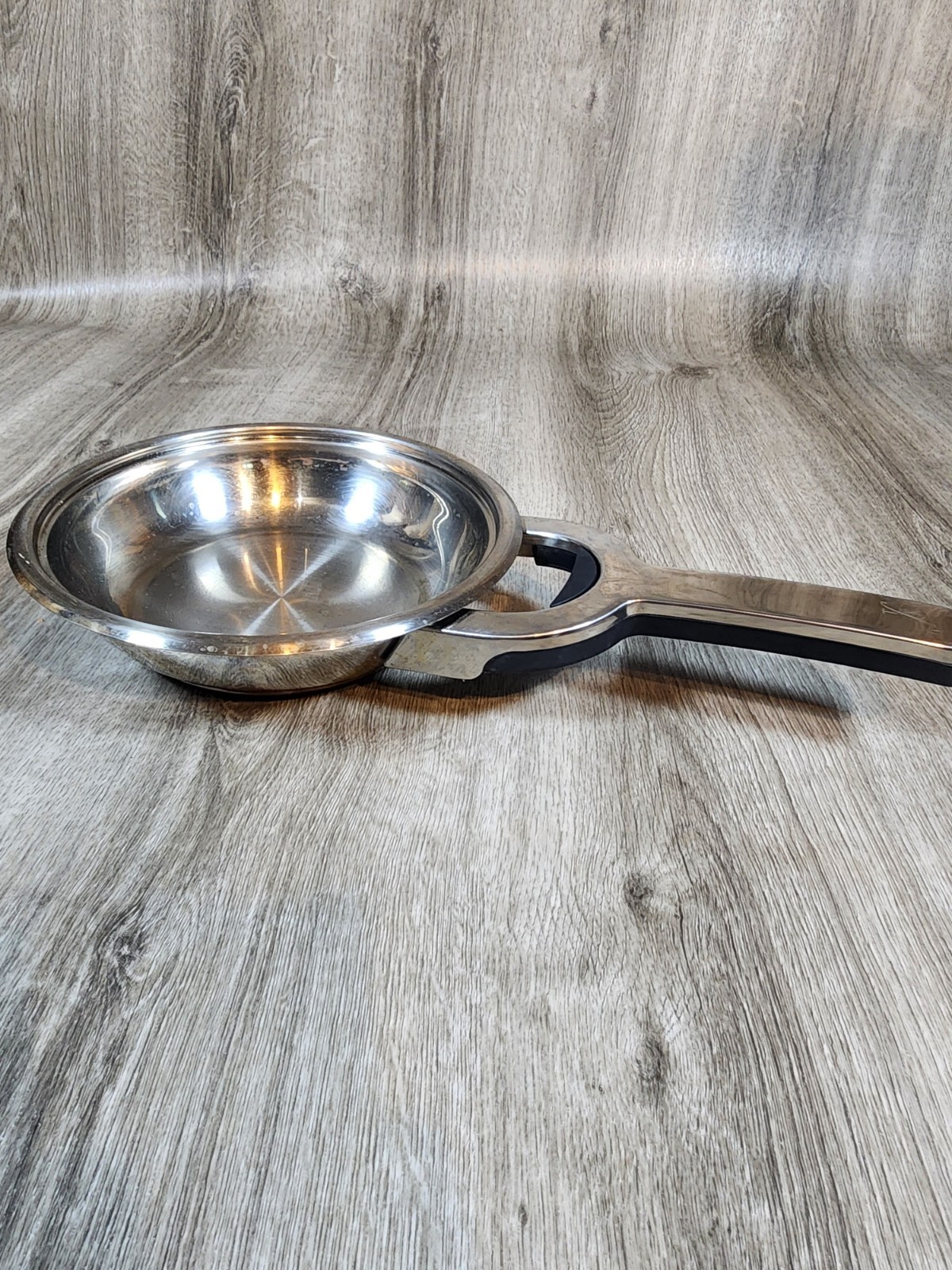 Berghoff TFK 9″ Frypan Sandwich Boden CroMo Tanium Surgical Stainless Steel