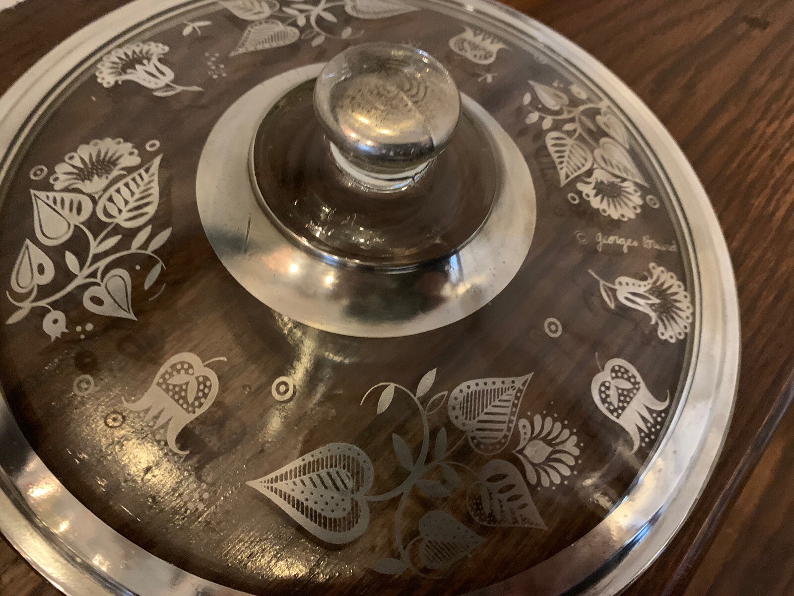 Vintage Fire King 2 Quart dish With Lid. Georges Briard Persian garden Design.