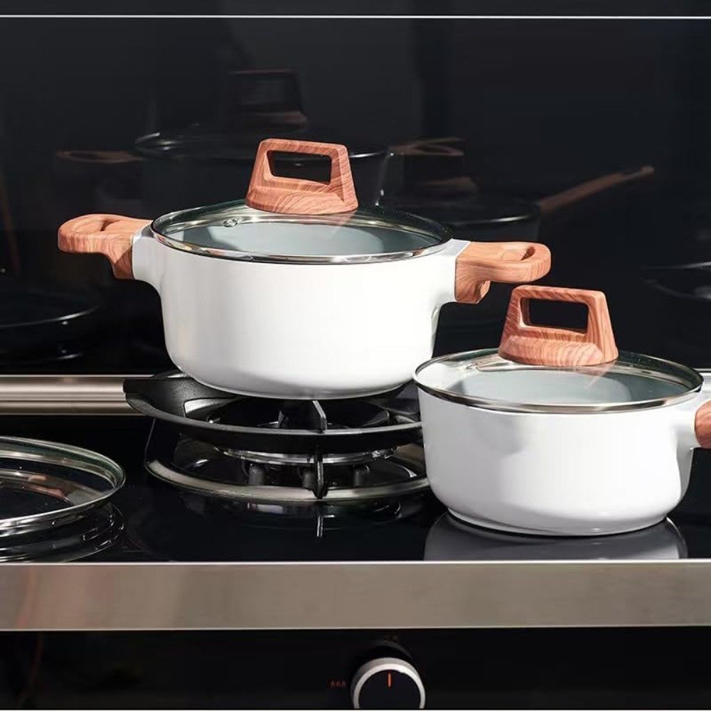Nonstick Stock Pot with Lid, 2.5 Quarts, White, Saucepans, Soup Pot, Casserole