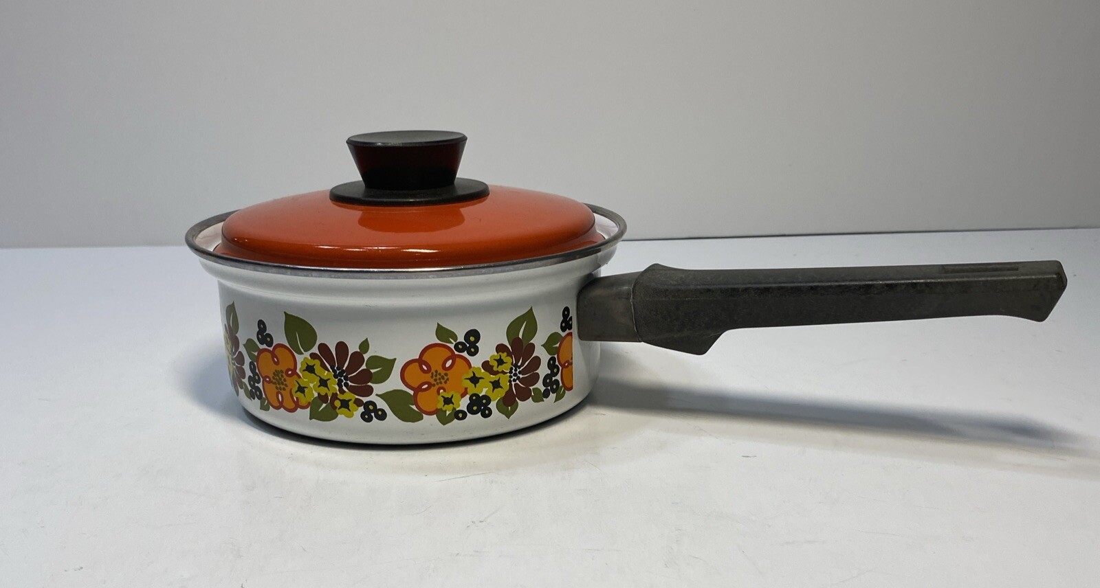 AUSTRIA EMAIL VINTAGE ENAMELWARE 7 PIECE POT & SKILLET SET-Orange Floral Granny