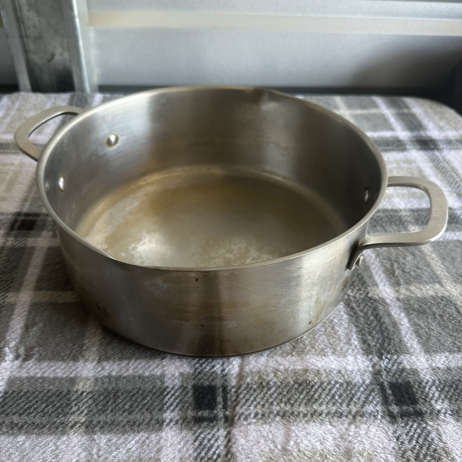 Calphalon Stock Pot 5 Qt 4.7 L Hard Anodized- #8785