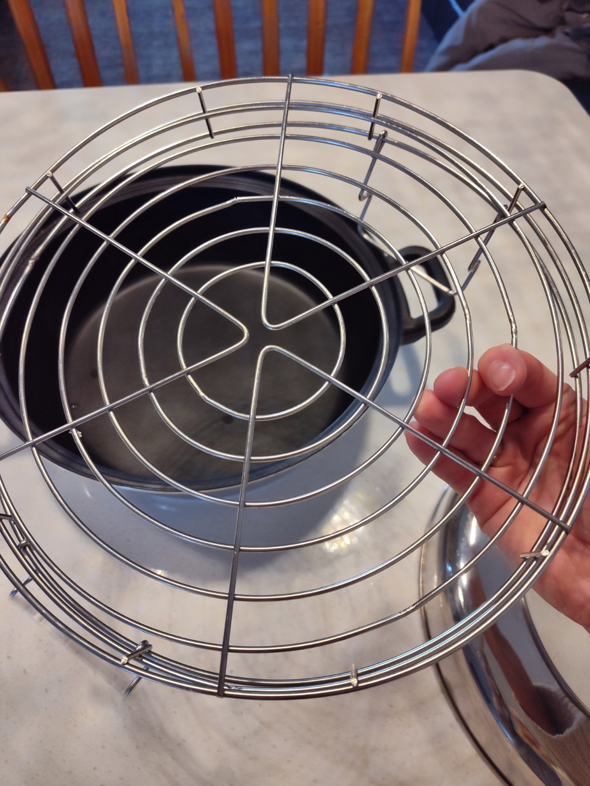 Ultrex 2 Convection Pan Model 11373 Steam Vent Knob, wire rack, non-stick