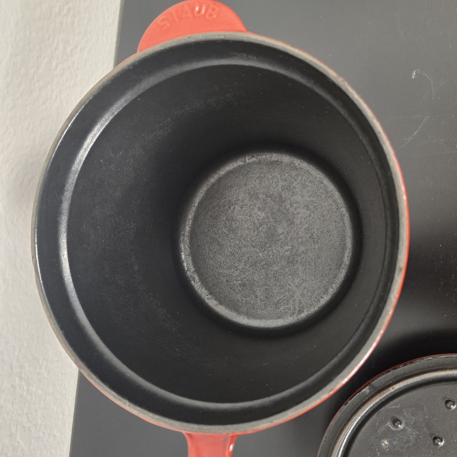 Staub France 18 cm, 3 Qt Rouge Red Enameled Cast Iron Saucepan Integrated Handle