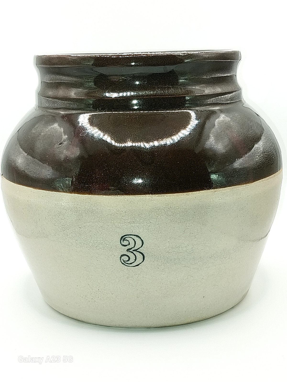 Vintage~ 3qt Stamped ~two tone~one handle~Bean Pot