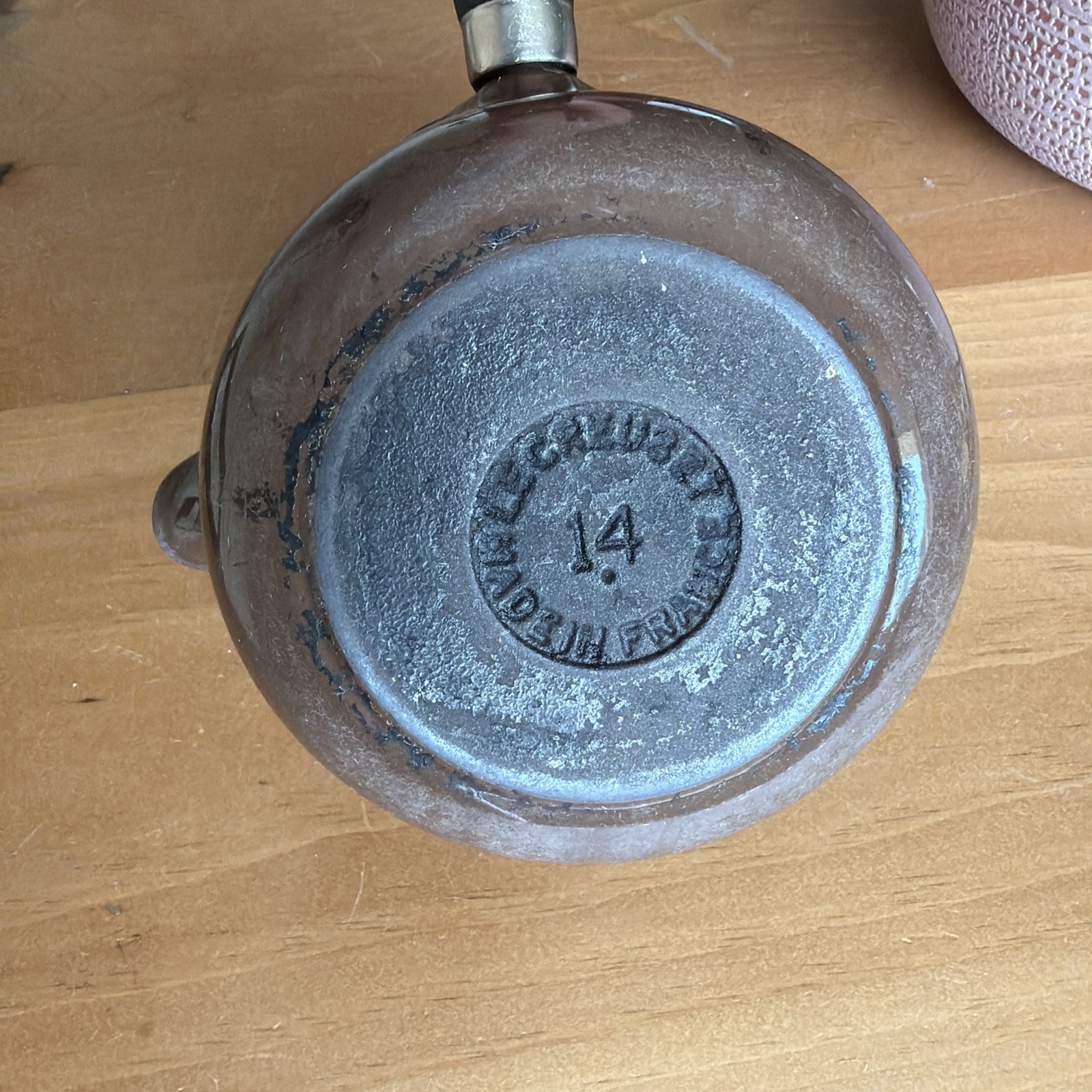 VTG Le Creuset 14 Cast Iron Enamel Saucepan Spout Wood Handle Orig. Brown