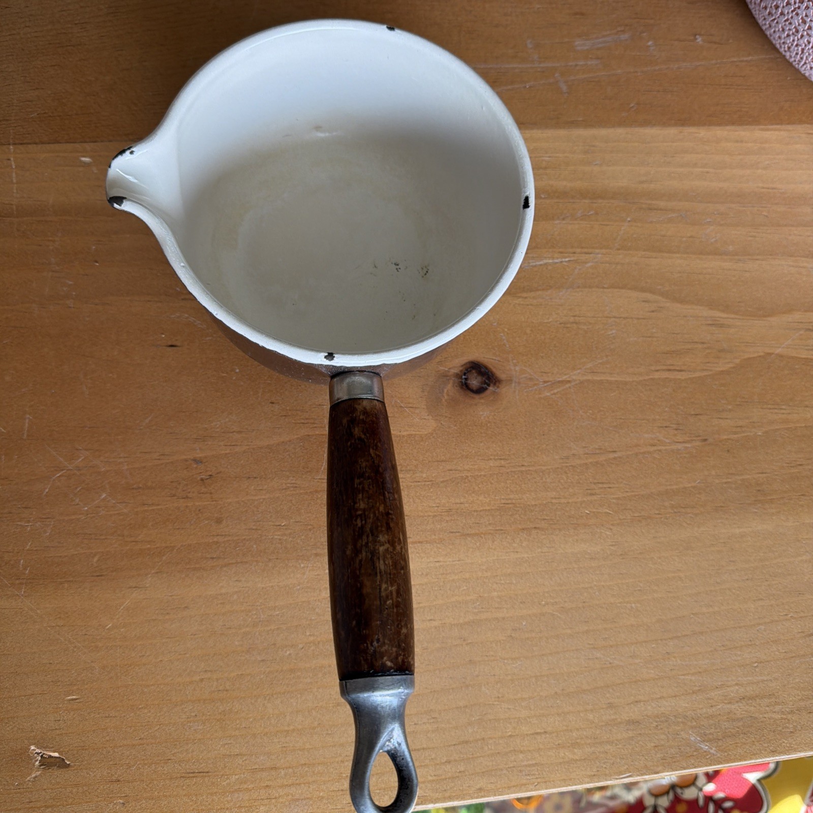 VTG Le Creuset 14 Cast Iron Enamel Saucepan Spout Wood Handle Orig. Brown