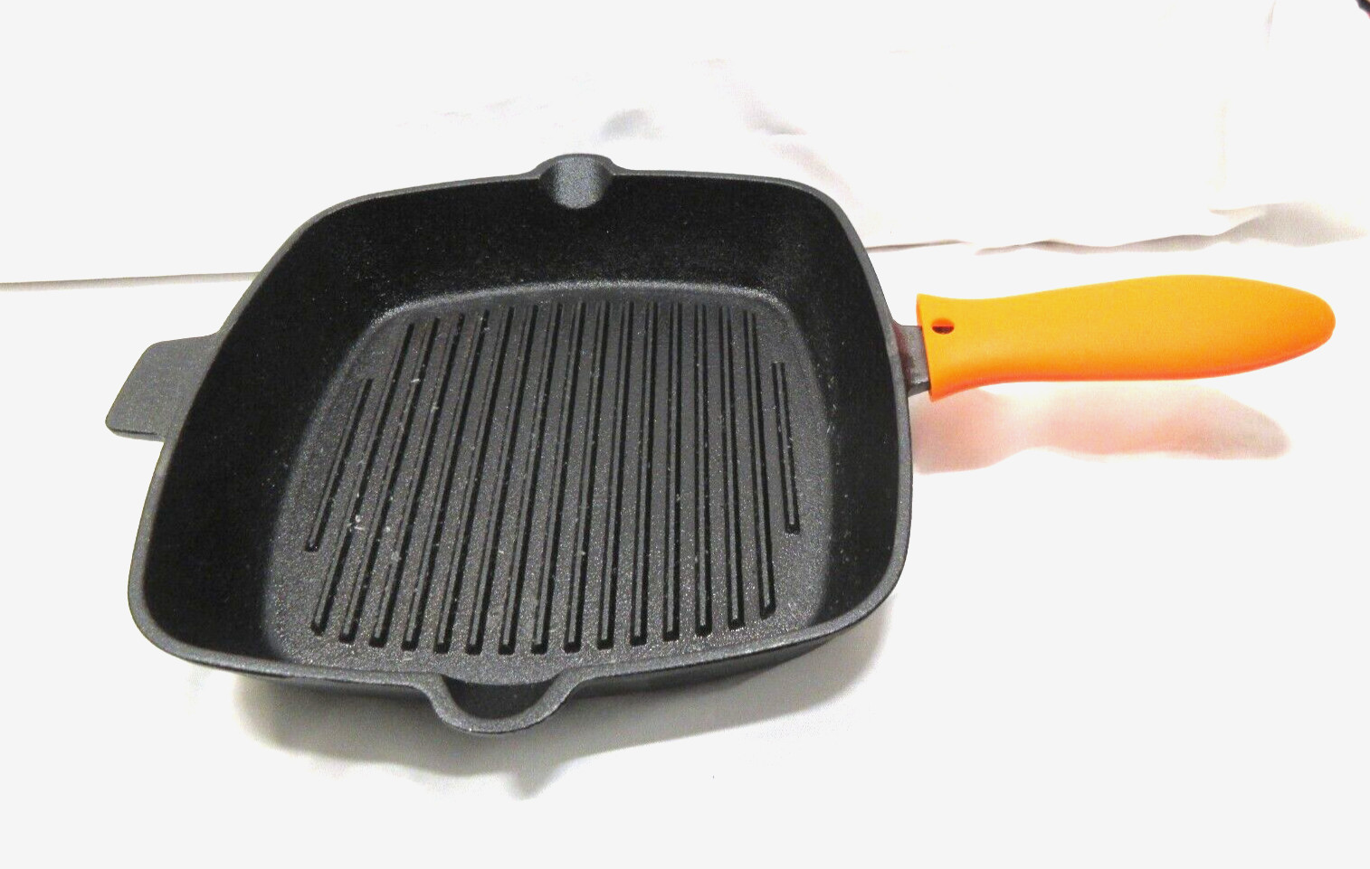 NIB Chef’s Counter 10″ Cast Iron Grill Square Pan w/ Removable Silicone Handle