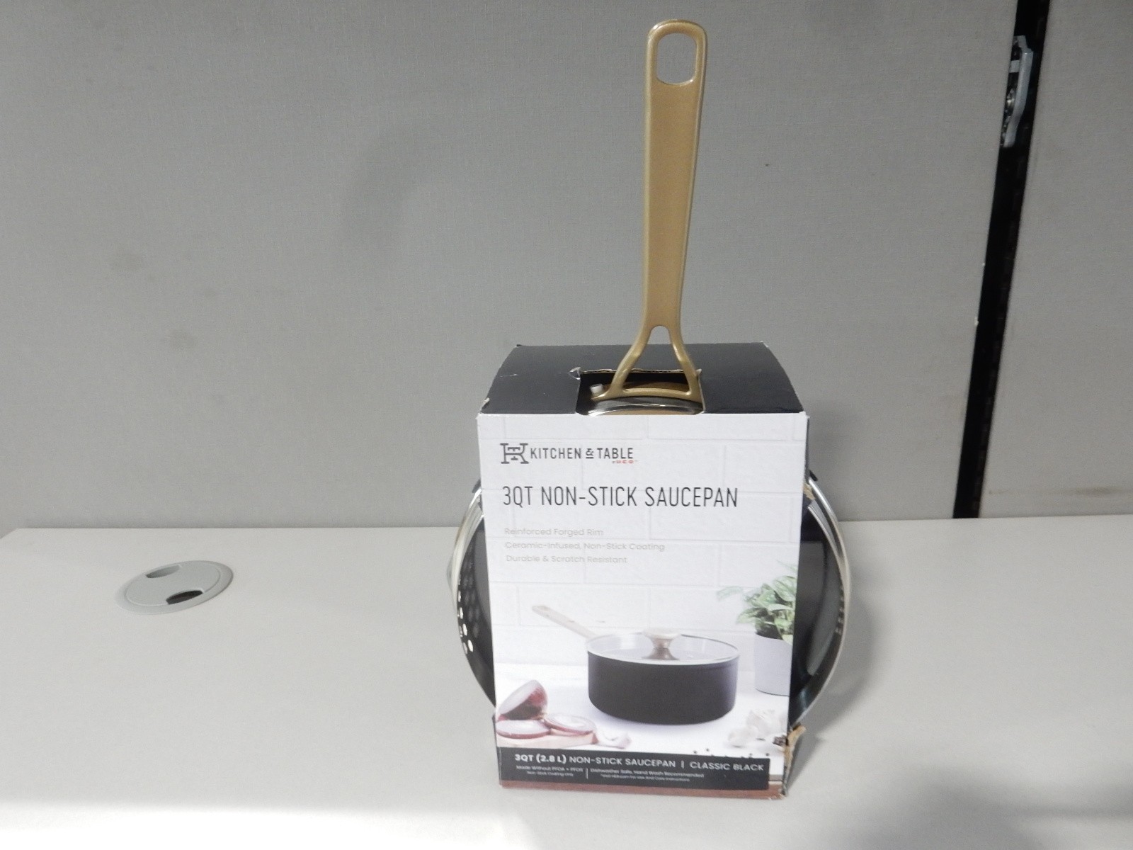 Kitchen & Table by HEB Non-Stick Sauce Pan 3QT Classic Black