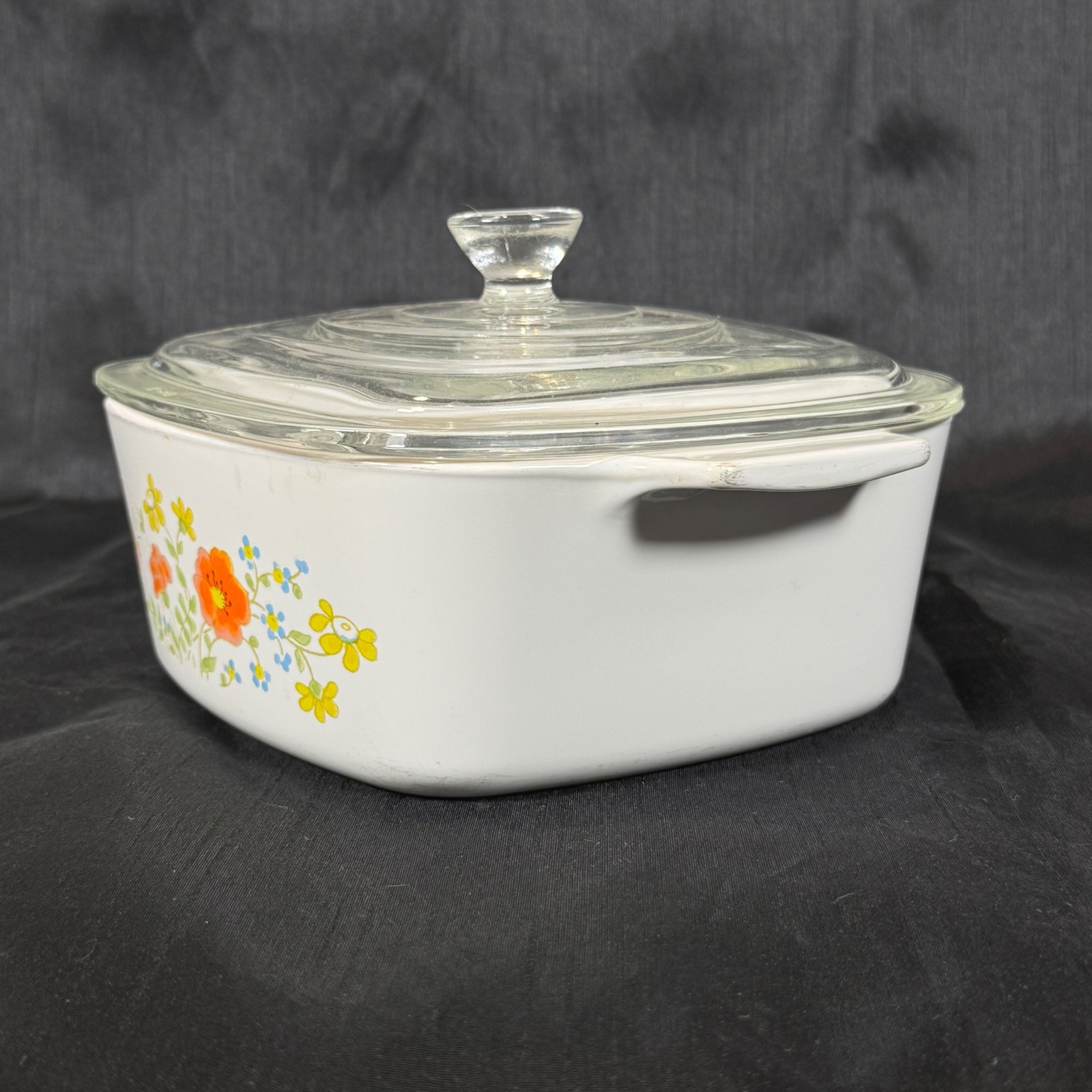 Corning Ware Wildflower A-1 1/2-B Casserole Dish w Glass Lid 1.5 Quart Vintage