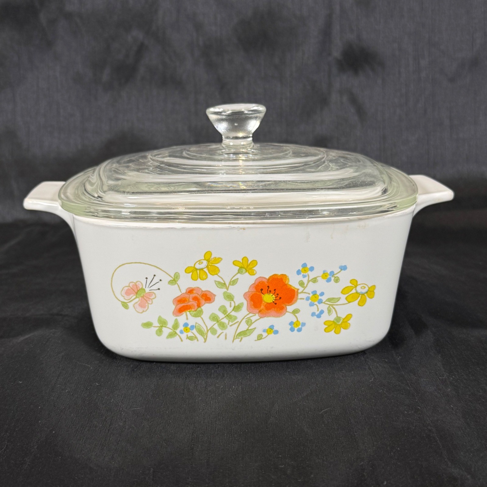 Corning Ware Wildflower A-1 1/2-B Casserole Dish w Glass Lid 1.5 Quart Vintage