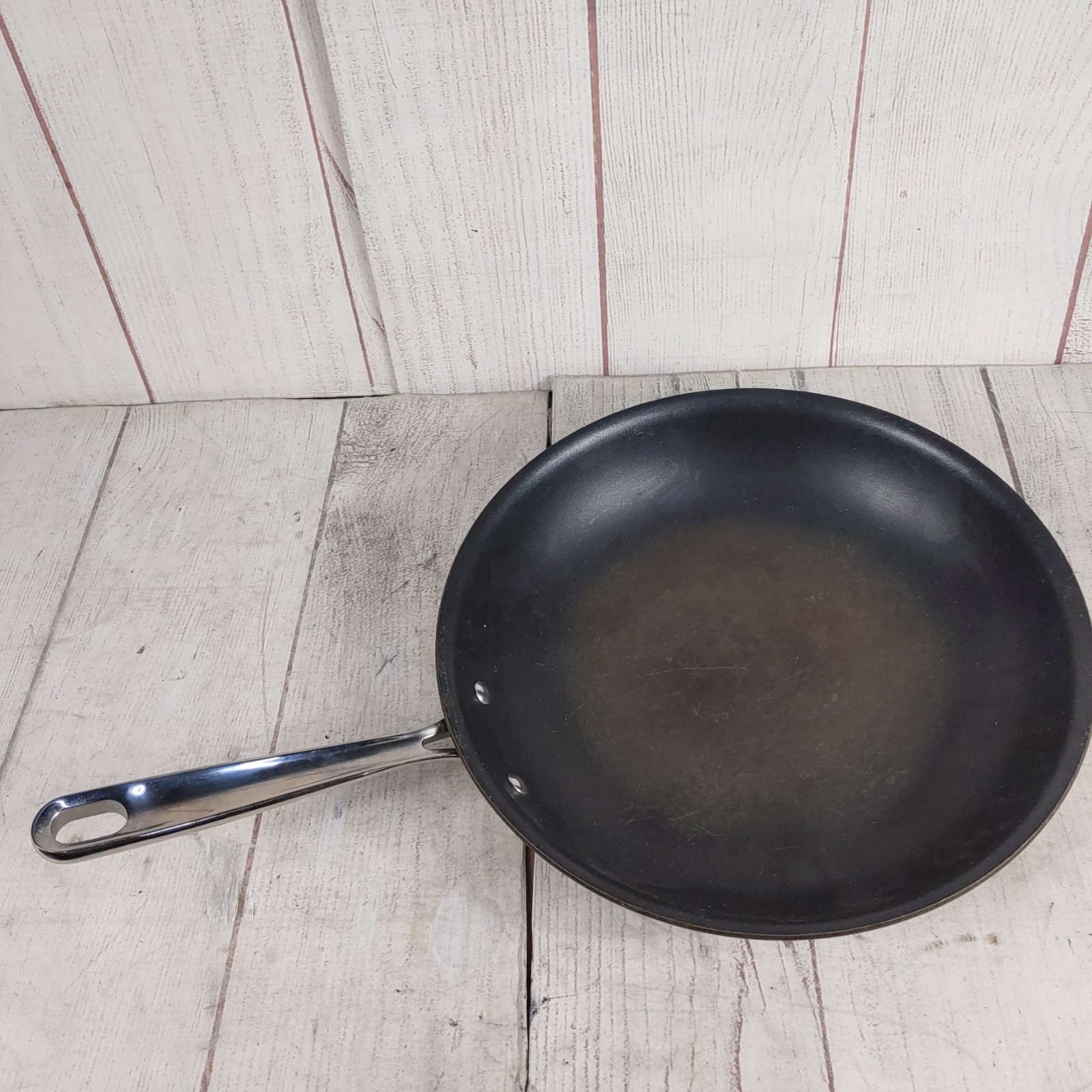 Emeril Lagassi 12 Inch Frying Pan – Non-stick Skillet 30 Cm – USED Free Shipping