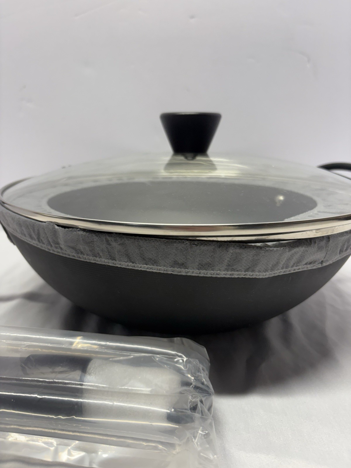 12-inch, Carbon Steel, Wok With Lid, Black Matte