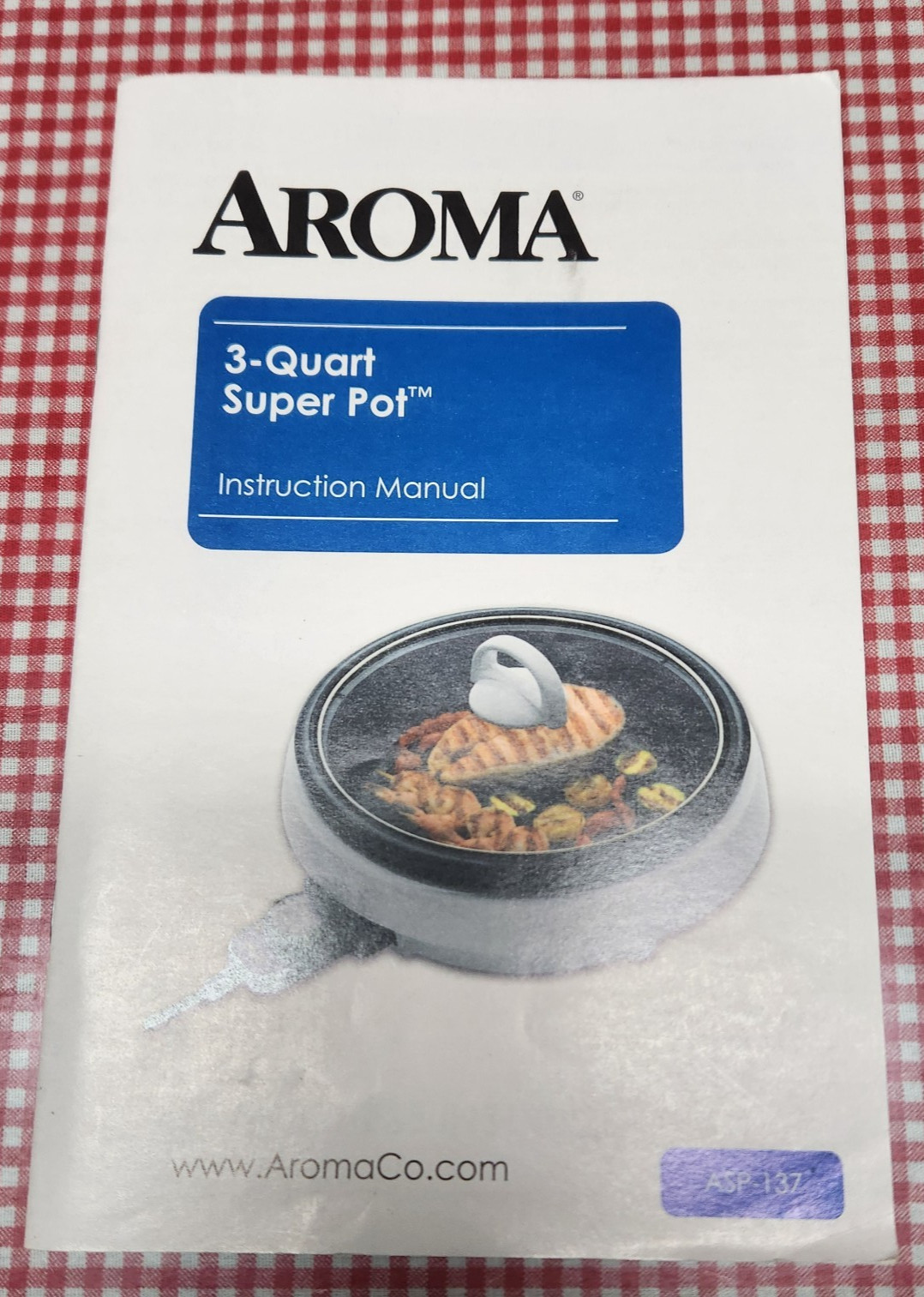 Aroma ASP-137 3-Quart Super Pot (3 in 1 : Grill, Slow Cook, Steam) Black & White