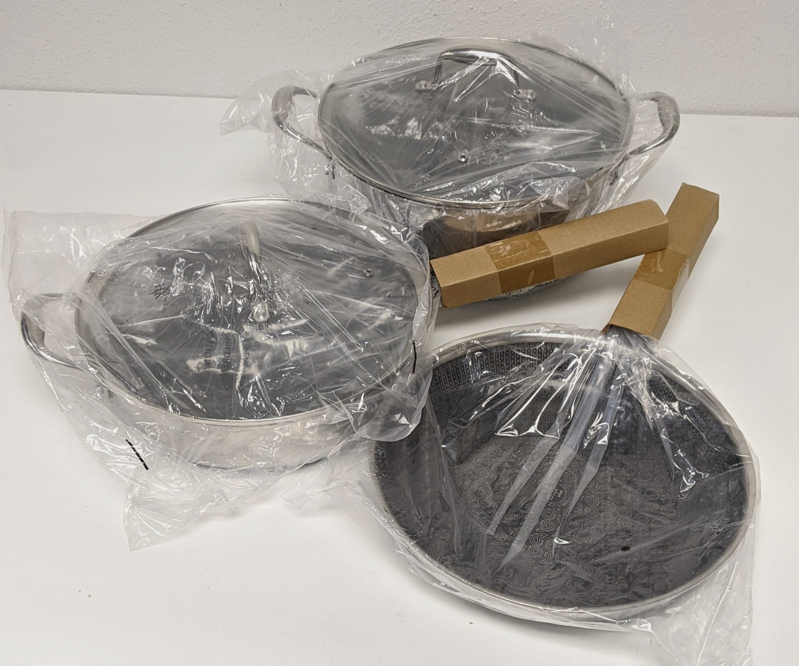 Hell’s Kitchen 5pc Tri-Clad Hybrid Cookware Set PFAS-Free Open Box HKHS-5C