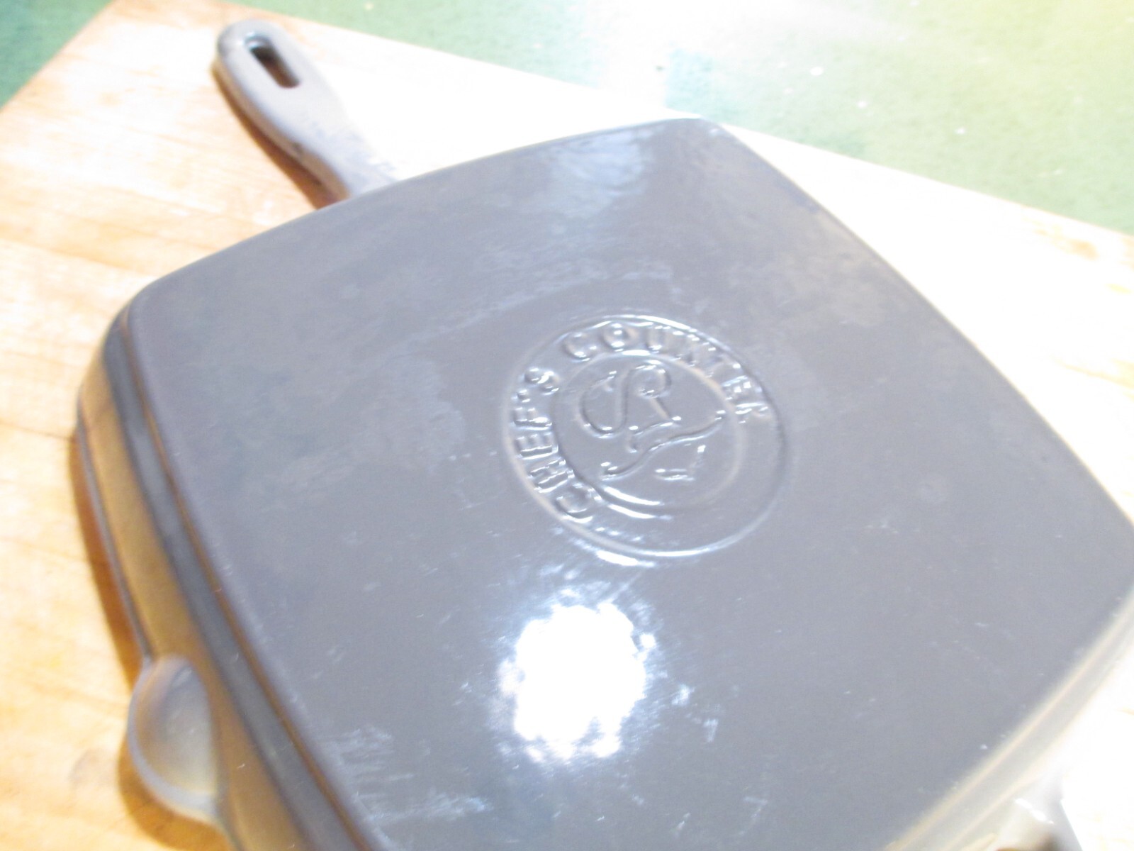 NEW! Chef’s Counter 10.5″ Gray Enamel Cast Iron Skillet Deep Grill Fry Pan