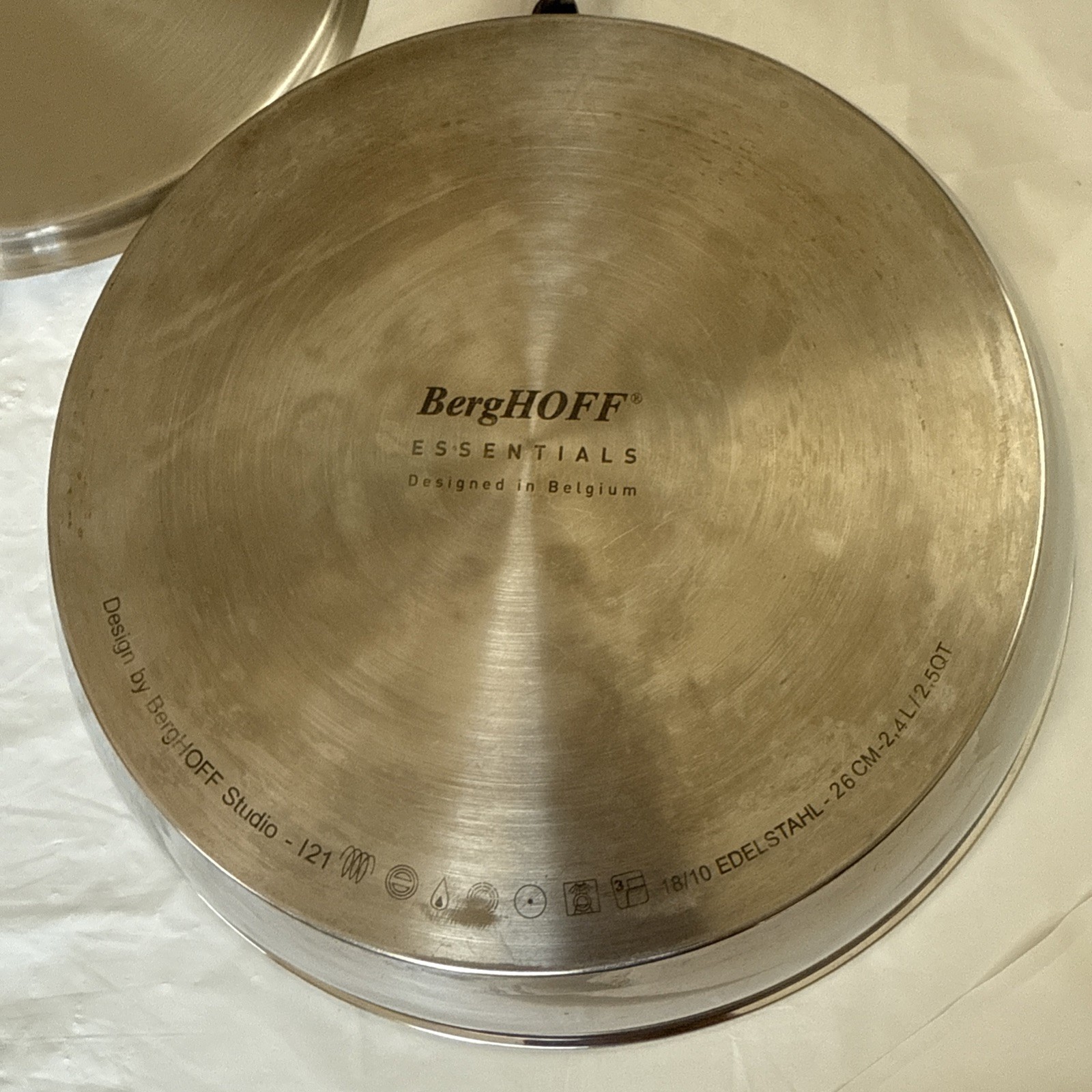 10.5″ BergHOFF 18/10 EDELSTAHL 2.5QT SAUCEPAN WITH LID