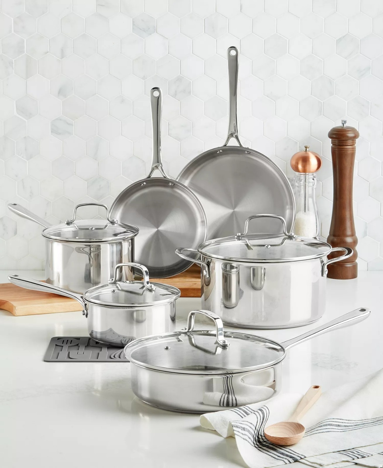 500$ The Cellar Stainless Steel 11-Pc. Cookware Set