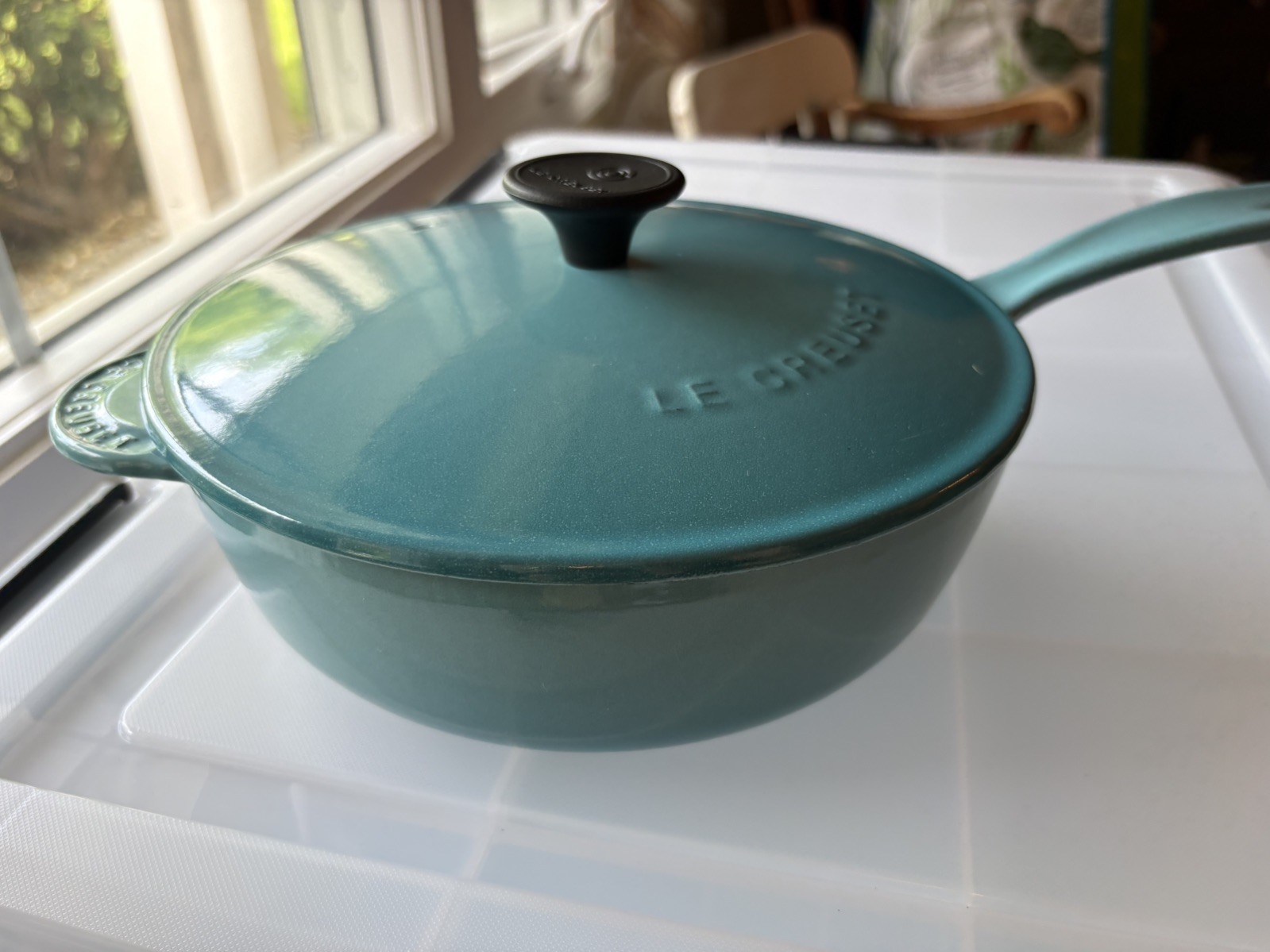 BEAUTIFUL!! Le Creuset 2.25qt Saucier Pan w/Lid-Caribbean Blue-Enamel/Cast Iron