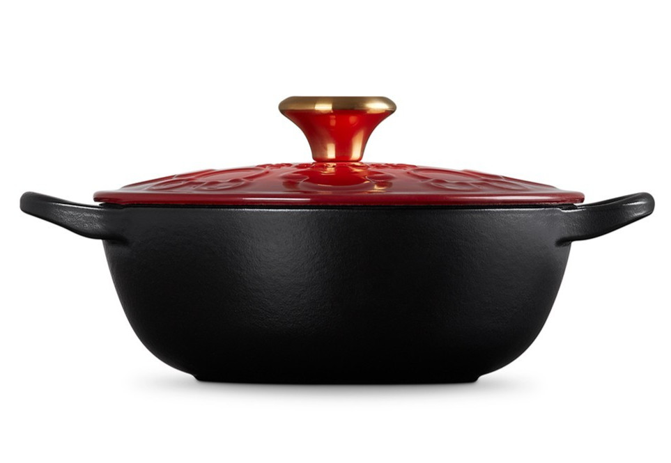 Le Creuset Cast Iron Mickey Mouse Marmite 18cm 1.5Qt Cherry Red Black Gold Knob