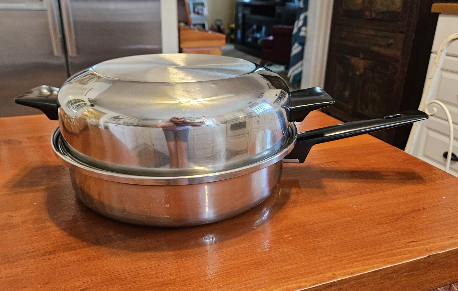 Amway Queen Multiply 18/8 Stainless Steel 10″ Skillet With Lid & Egg Tray Cups