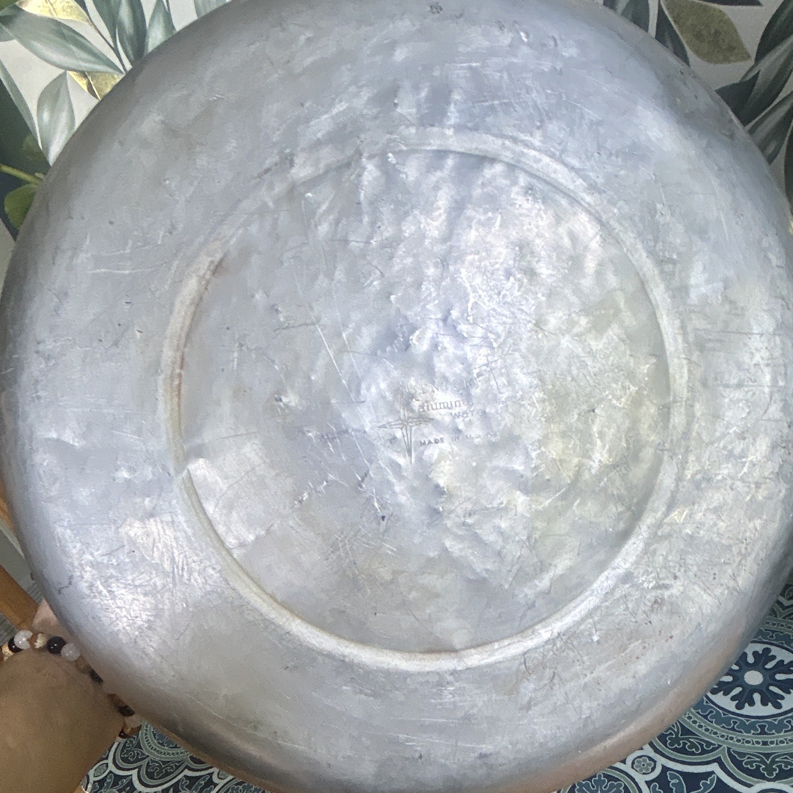 Vintage Aluminum 8 qt Stockpot w/ Lid Double Handles – 9” high, 10 3/4” inside