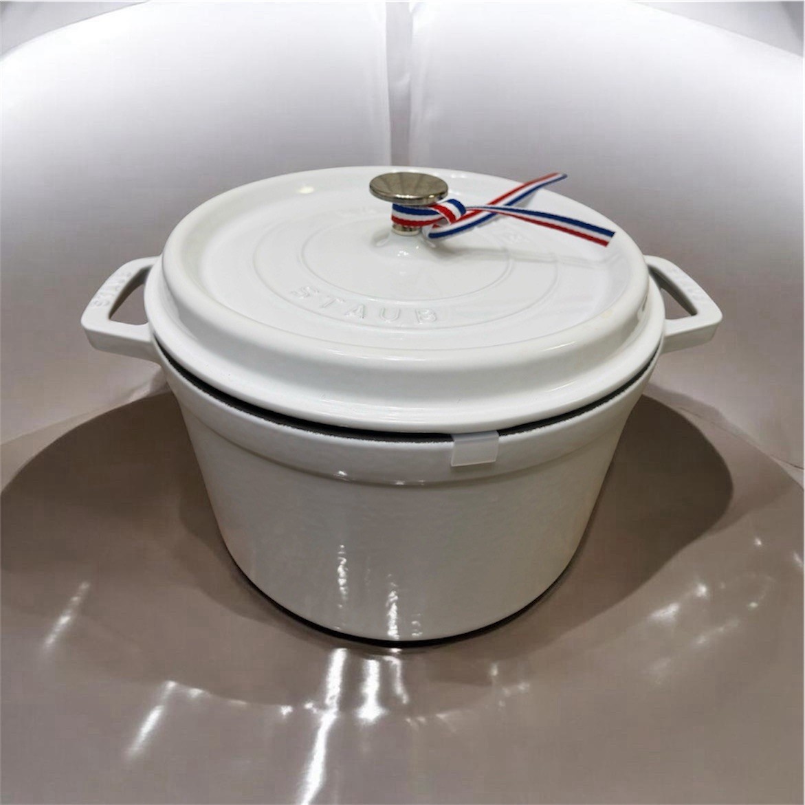 Staub Enameled Cast Iron Tall Deep Round Cocotte Dutch Oven 5 qt 9-3/8″ White