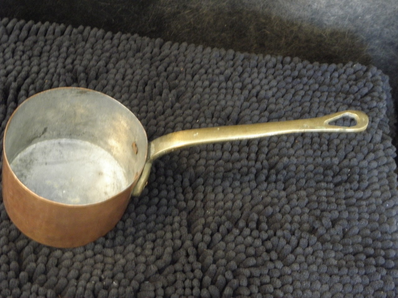 Vintage high quality hammered copper sauce pan