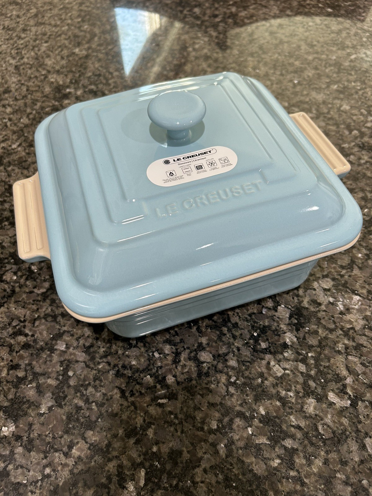 Le Creuset Stoneware 3-Quart Square Casserole with Lid, sky Blue