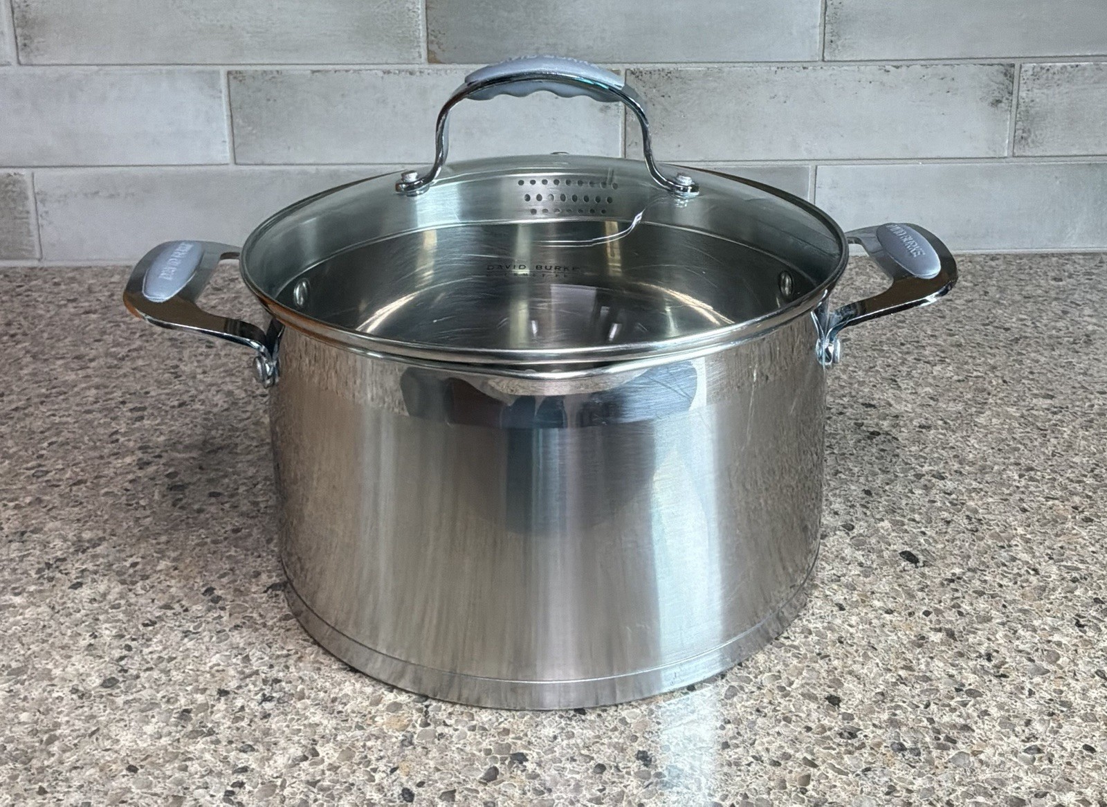 David Burke Gourmet Pro Heavy Gauge Stainless 6.3 Qt Stockpot /Lid Strainer