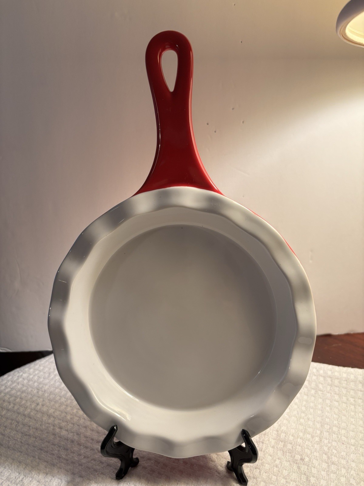 Modern Gourmet Foods Mini Tart Ceramic Stoneware Pan Skillet Red & White 8 in.