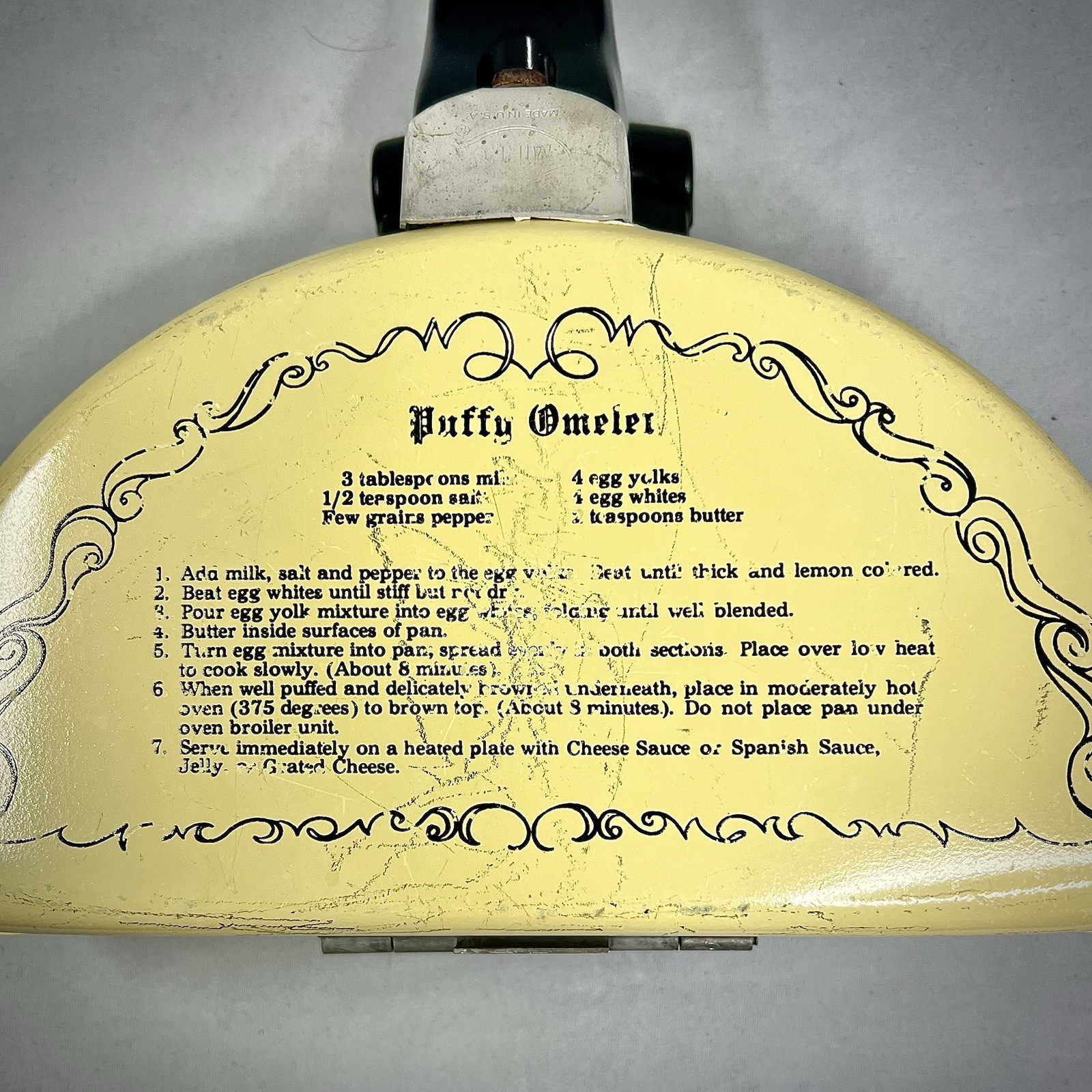 Vintage Hinged Double Omelet Pan, Non-Stick 2-Piece w/ Recipe, Yellow/Green