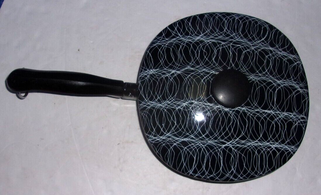 Pre Owned MCM Serendipity Enamelweare Black Drizzle Skillet & Lid