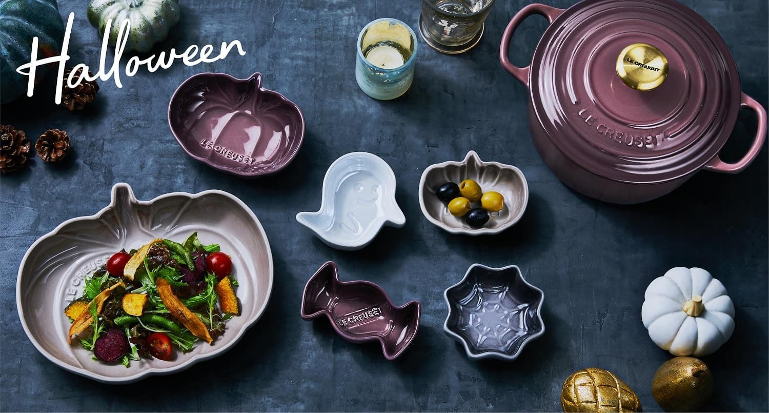 Le Creuset Fig Purple Flower Fleur Dutch Oven 2.2Qt Gold Knob Black Matte Enamel