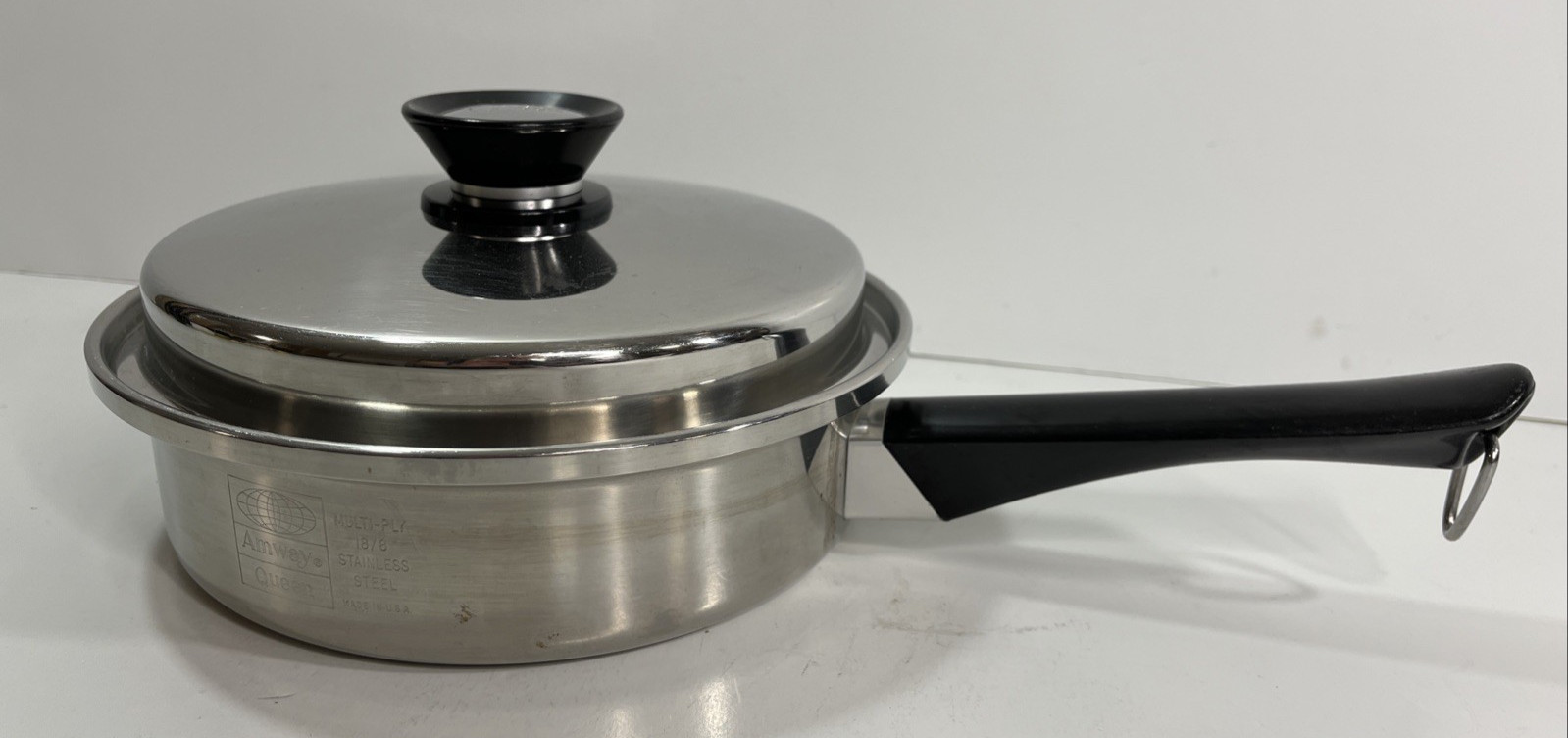 Amway Queen 1-1/2 qt Cookware 8.5″ Sauce Pan Stainless Steel Multi-Ply 18/8