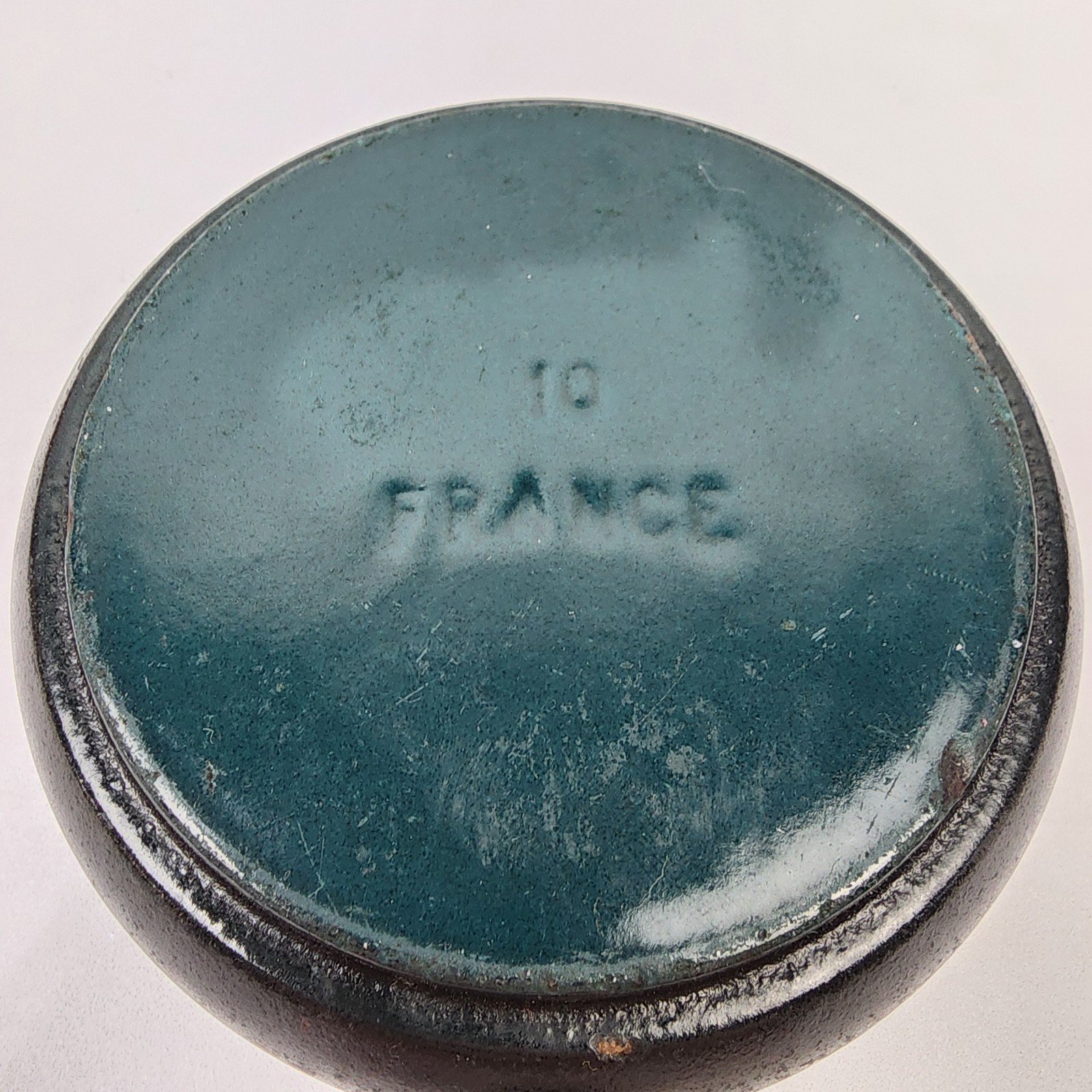 Staub Cast Iron 4.5 x 2″ Mini Round Pan #5 – Matte Back France 10 Teal Bottom