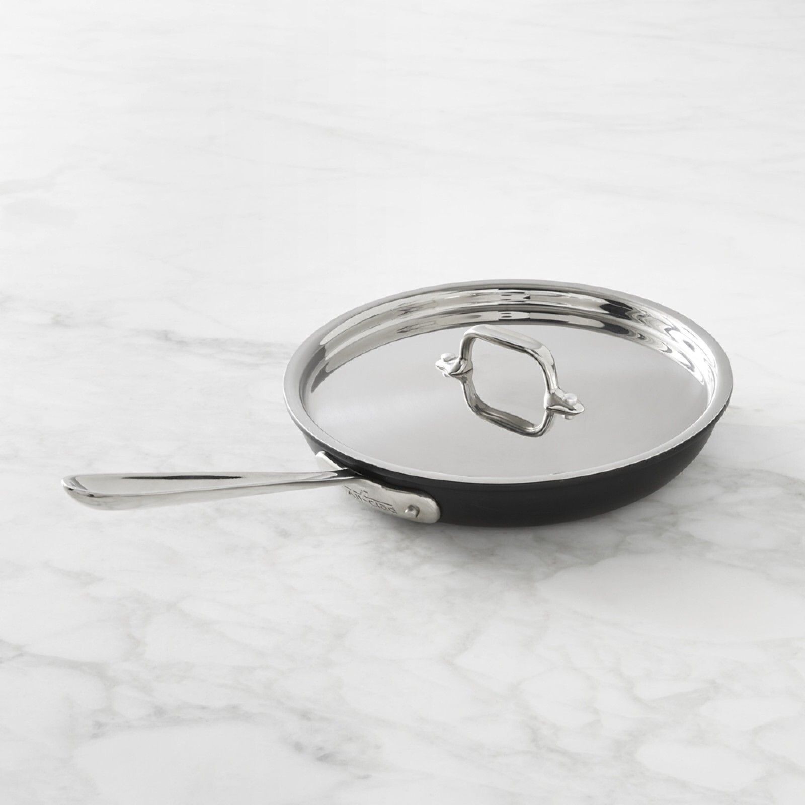 New All-Clad NS1 Nonstick Induction 10 inch Fry Pan with lid. NIB
