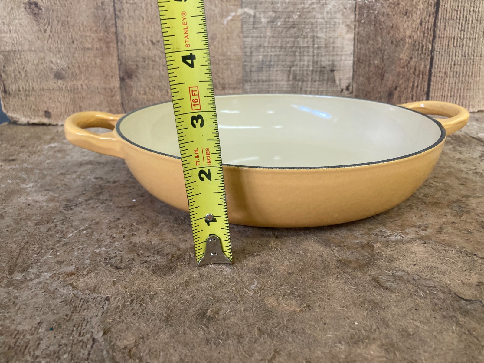Le Creuset Shallow Casserole Braiser 22cm 8-2/3in 1.5Qt Enamel Cast Iron