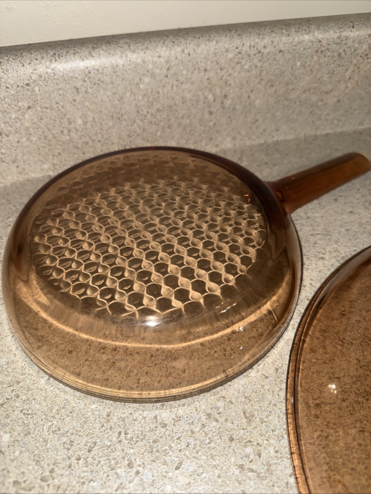 2 -Corning Ware Visions Amber Pyrex Glass 10 & 7″ Waffle Bottom Fry Pan Skillet