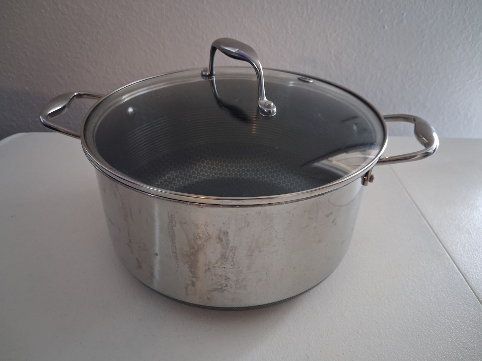Hexclad 8 Quart Pot Hybrid Cookware With Lid