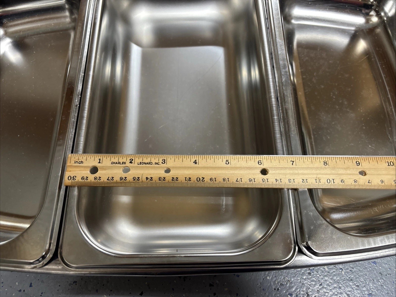 Elite Platinum EWM-9933 Triple 3×2.5 Quart Trays Buffet Server 7.5 Qt