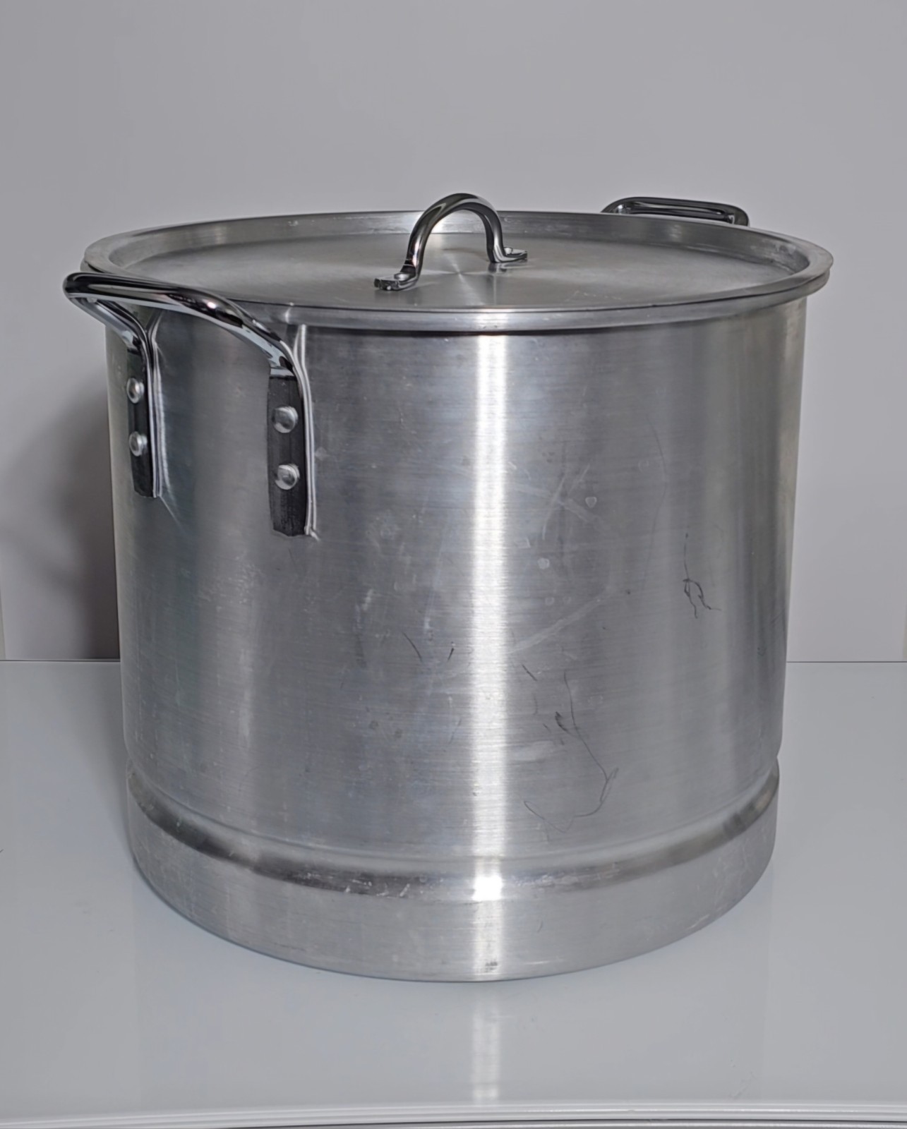 IMUSA Aluminum Stock Pot with Lid & Steamer Basket Insert 20 Qt. Steam Used Only