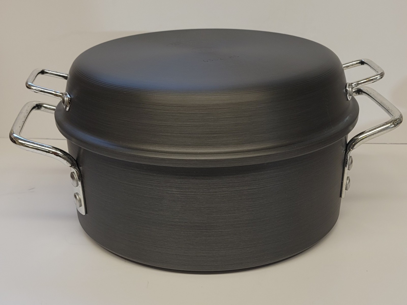NEW Calphalon Commercial 5 Qt Dutch Oven Pot Aluminum w Dome Lid Deep Casserole