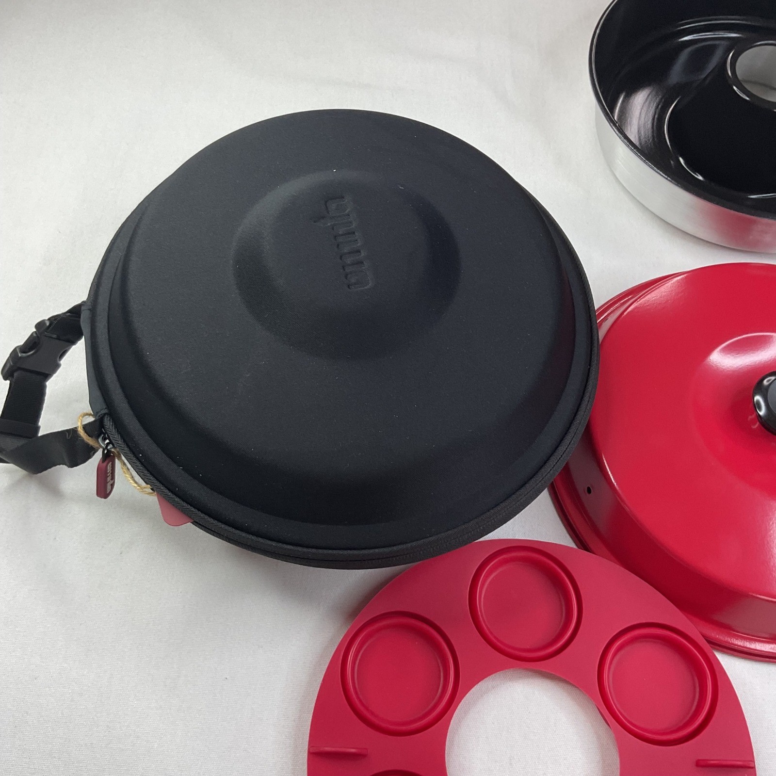 Omnia Sweden Stovetop Oven Kit with Ceramic Pan Silicone Molds and Case camping
