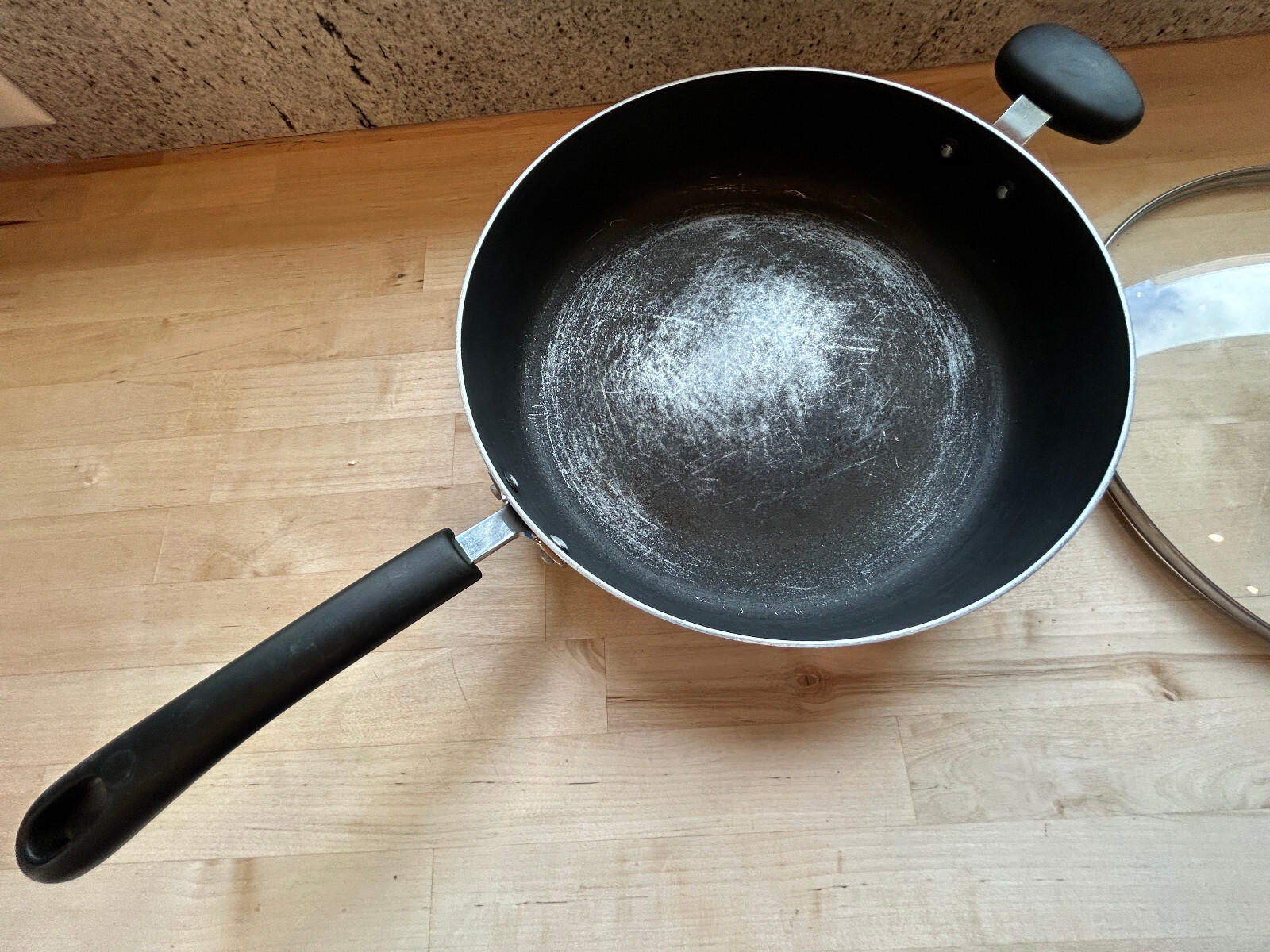 Frying Pan With Glass Lid – 12″ x 3″ – Oven and Dishwasher safe