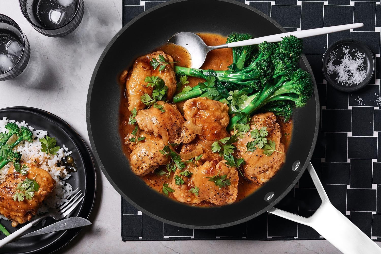12 1/2 Inch Non Stick Frying Pan With Lidtitanium And Ceramic Nonstick Large Ski