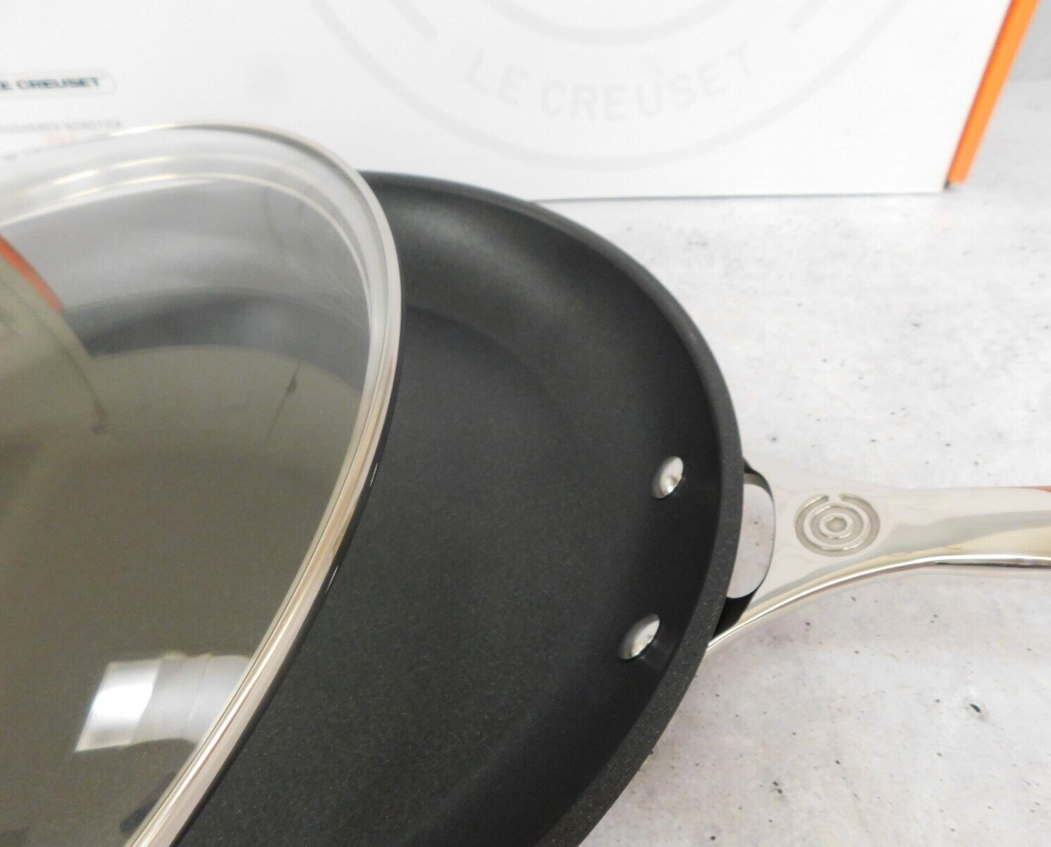 Le Creuset Toughened Nonstick PRO Fry Pan with Glass Lid, 12 Inch – New