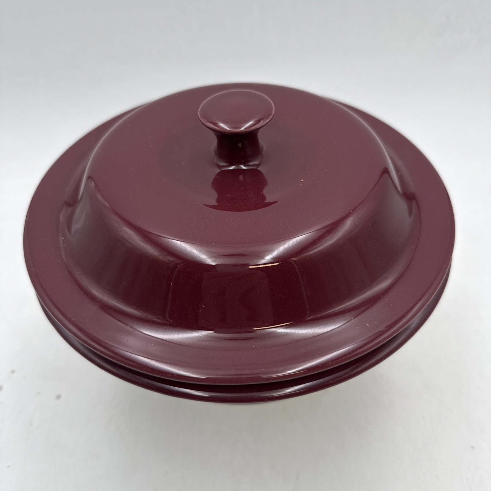 Pampered Chef Stoneware Covered Baker Cranberry 6C 1.5L USA Brand NEW Retired