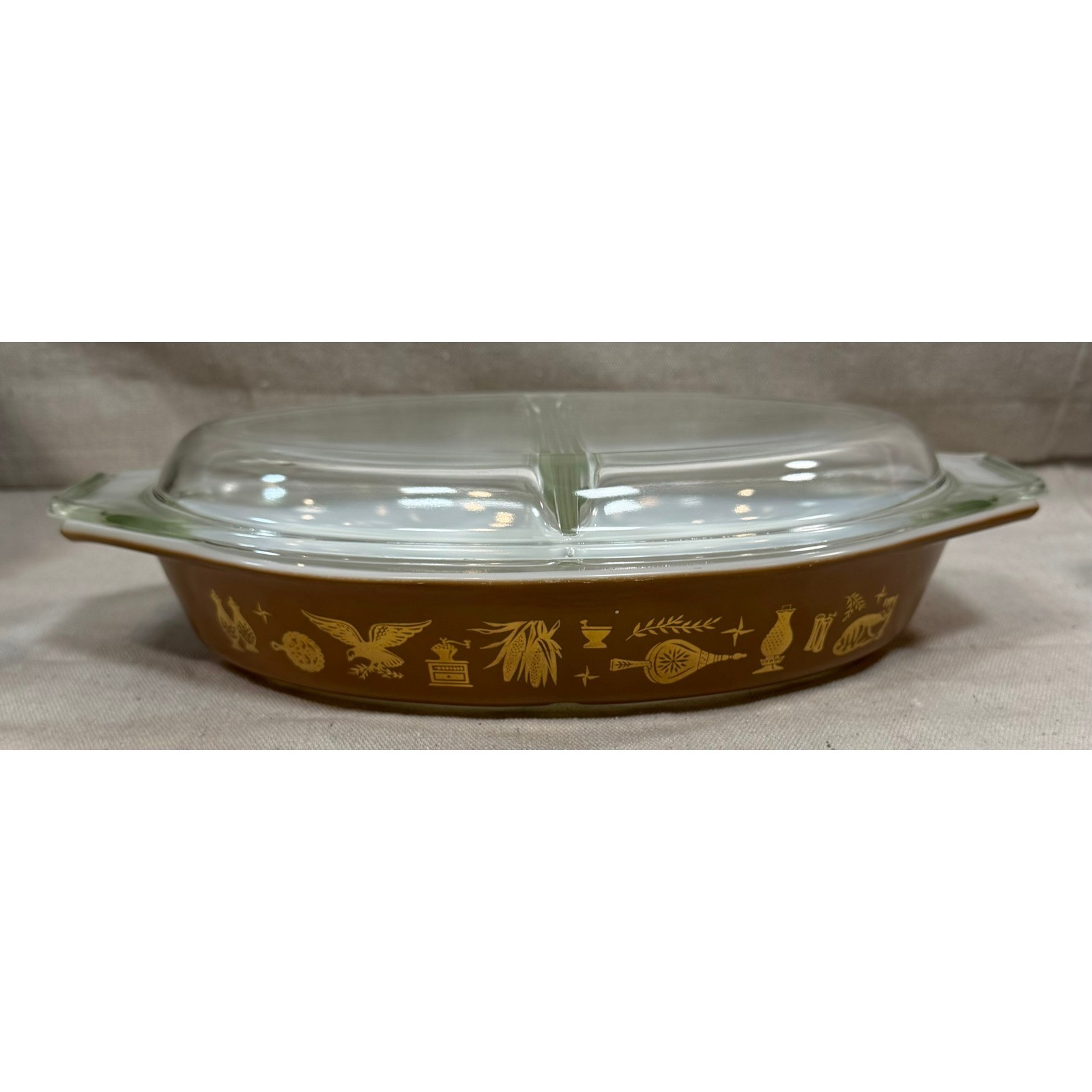 Vintage Pyrex Early American 1.5 Quart Divided Casserole Dish 043 Brown Gold Lid