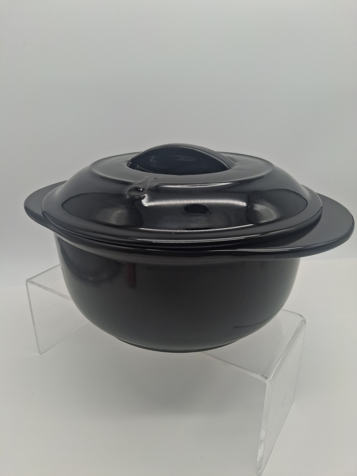 Xtrema Sauce Pot 3.5 qt Black Ceramic Stovetop Microwave Oven Safe with Lid